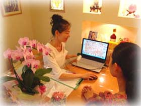 ����͂Ɋ�Â��āA�������{�p�@���f�U�C�����A�Z���t�P�A�̃A�h�o�C�X�����킹�čs���܂�