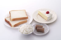 白いパンやご飯のグリセミック・インデックスは、約８０〜９０